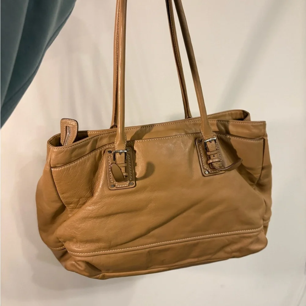 TUMI leather handle shoulder bag camel tan